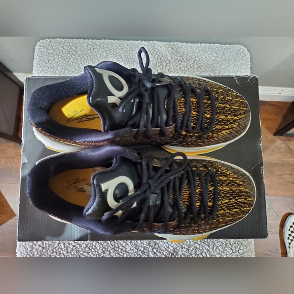 Nike KD8 - Picture 2 of 4